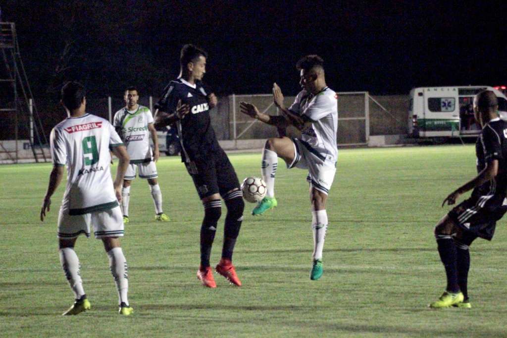 O Figueirense foi derrotado por 3 a 0 para o Luverdense na rodada passada. (Foto: Diuvlgação / LEC)