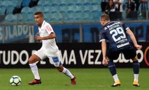 Edílson admite má fase do Grêmio e cobra evolução: 'Temos que melhorar'