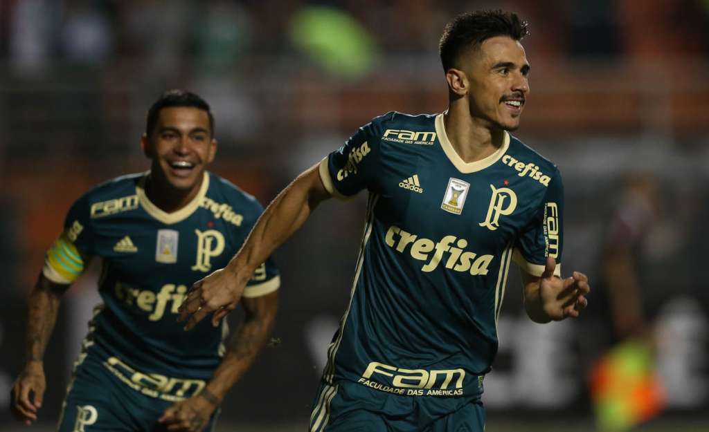 Após tropeço do Palmeiras, Cuca evita falar em título do Brasileirão