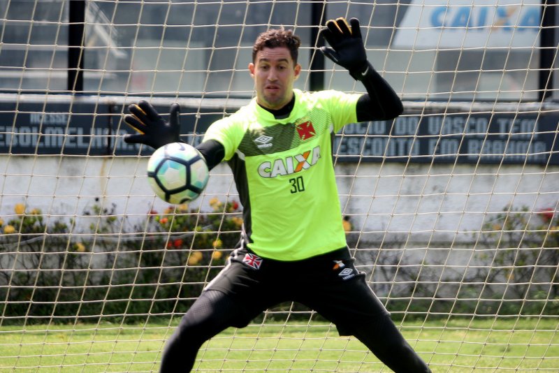 Martín Silva prevê clássico difícil e cobra Vasco focado em chegar à Libertadores
