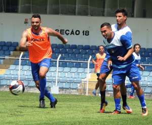 Copa Paulista: Visando liderança, São Caetano recebe o Santos neste domingo