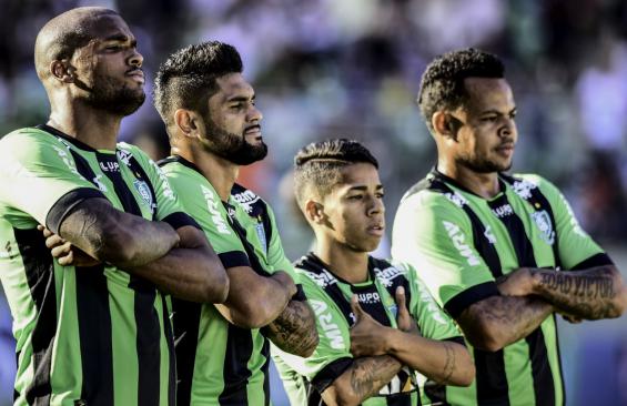 Coelho está alinhado para garantir sua volta para  Brasileirão