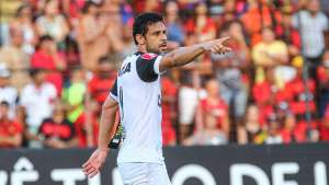 Oswaldo vê Atlético-MG em evolução e festeja fim do jejum de Fred