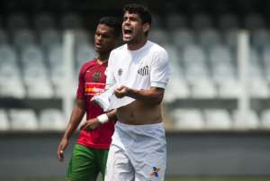 Copa Paulista: Em boa fase, Zé Roberto comemora classificação do Santos B