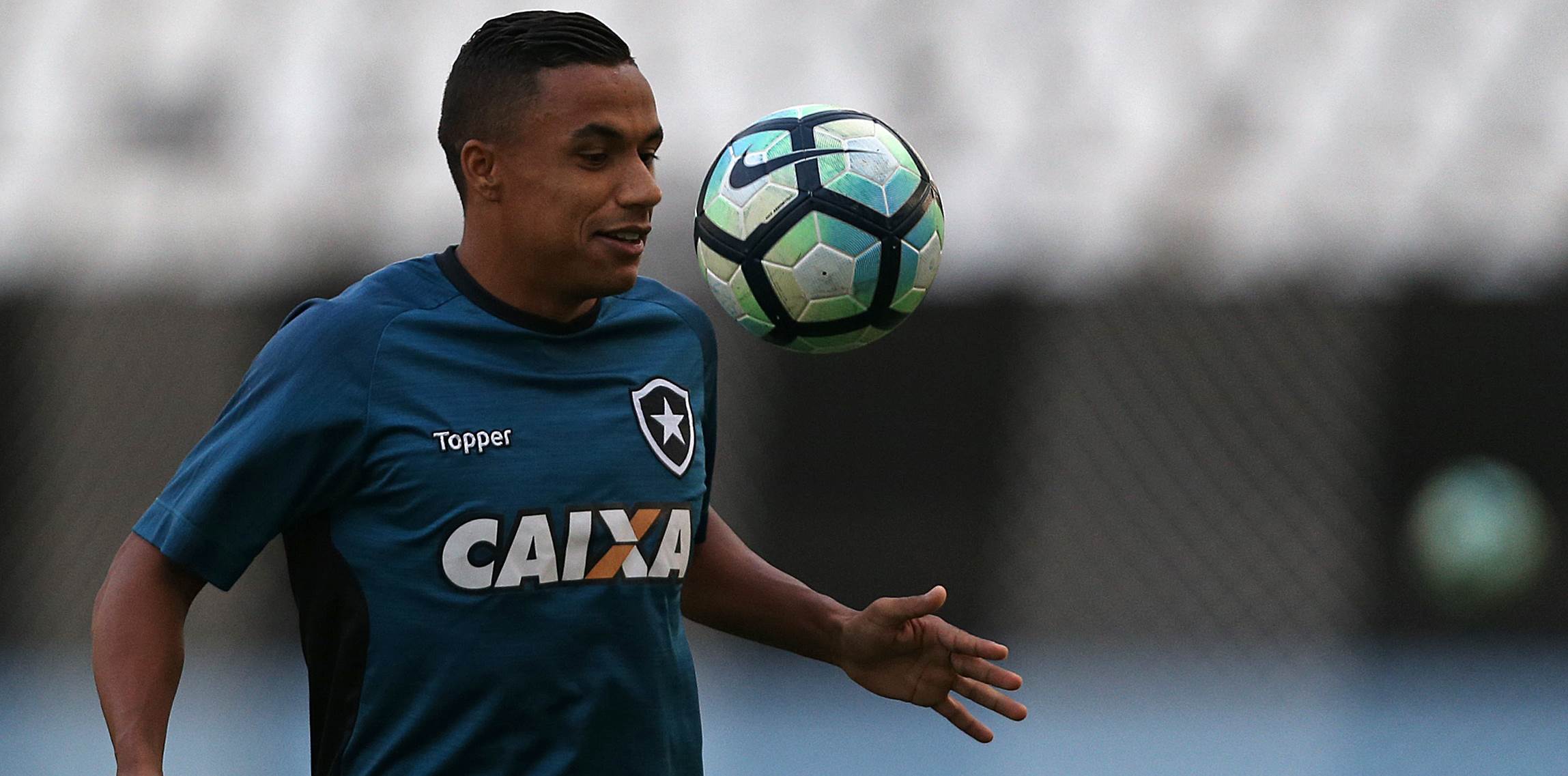 Após derrota, Arnaldo lamenta rodada ruim para o Botafogo: ‘Não adiantou secar’