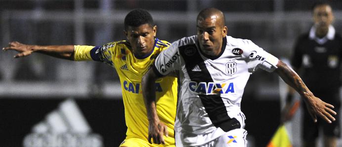 Emerson Sheik foi poupado dos treinos após corre muito nos jogos contra Flamengo e Santos