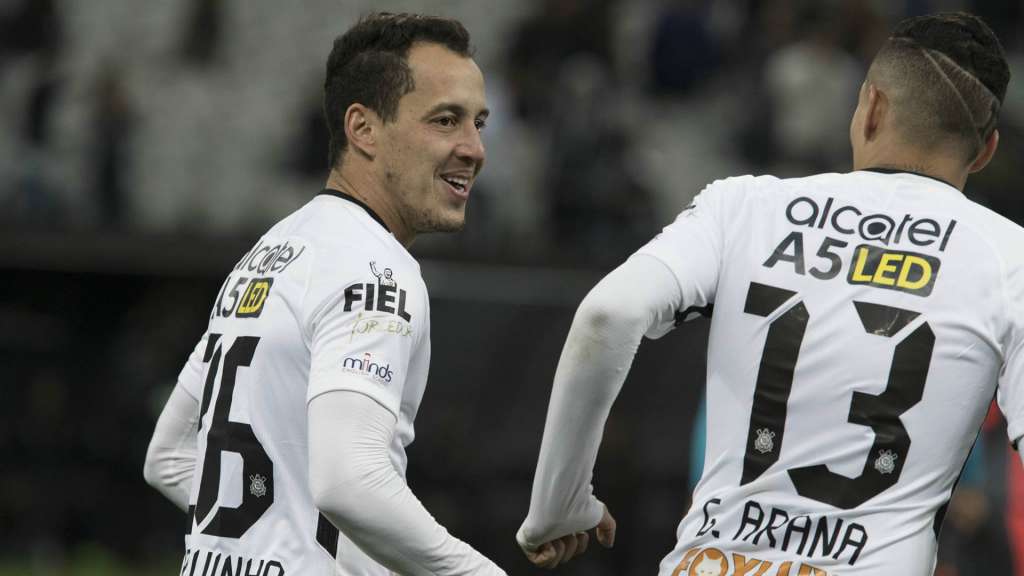 Rodriguinho e Guilherme Arana não vivem boa fase