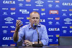 Reunião em Minas nesta terça pode definir se Mano ficará livre para o Palmeiras