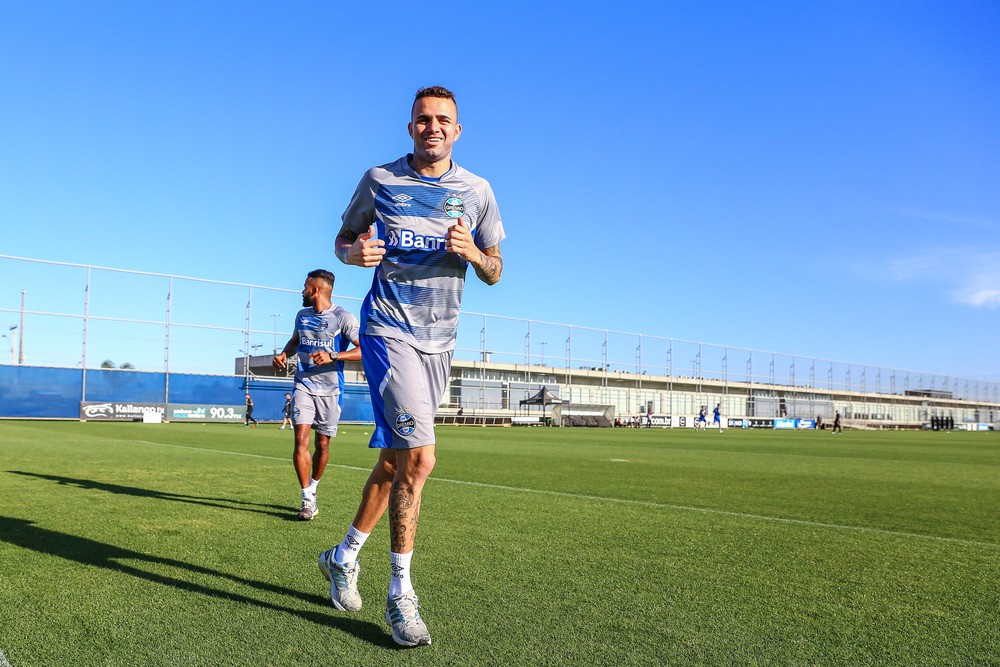 Luan deve entrar em campo contra o Corinthians (Foto: Lucas Uebel/Grêmio)