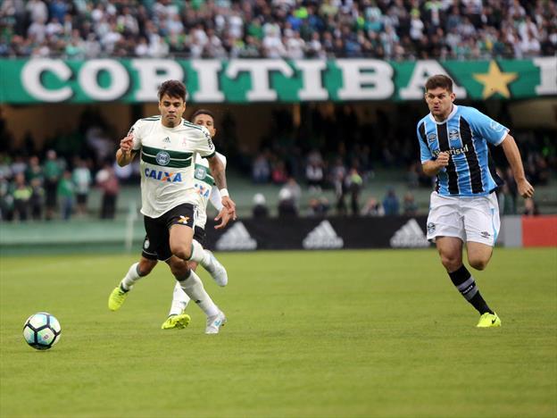 Coritiba tenta reagir contra o Cruzeiro após polêmicas e incertezas