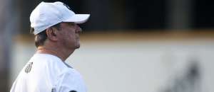 Com dúvidas, Levir comanda rachão e encerra preparação do Santos para quinta