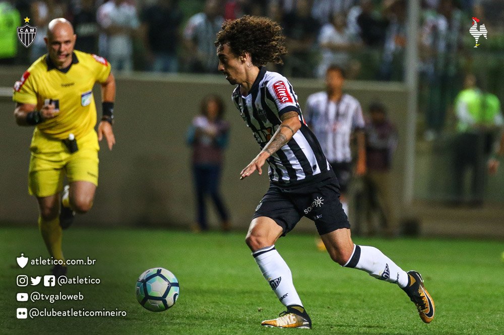 Valdivia marca, mas Atlético-MG cai no Horto
