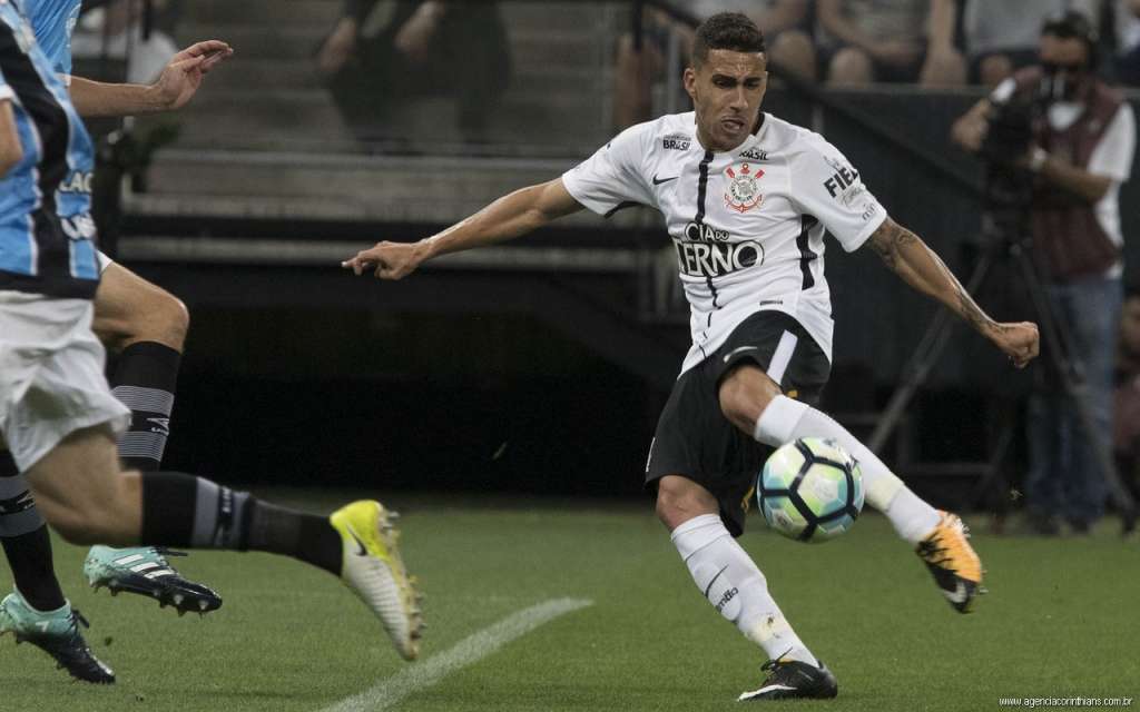 Gabriel pede volta de 'faísca' do primeiro turno para o Corinthians