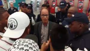 Após tropeço no Brasileirão, Botafogo sofre protesto de torcedores