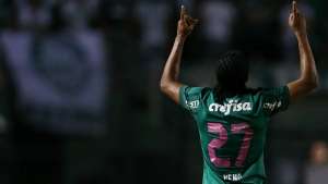 Palmeiras 2 x 0 Ponte Preta - Borja marca à lá Alex e vê Corinthians mais próximo