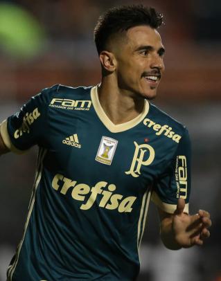 Willian saiu machucado na vitória sobre a Macaca