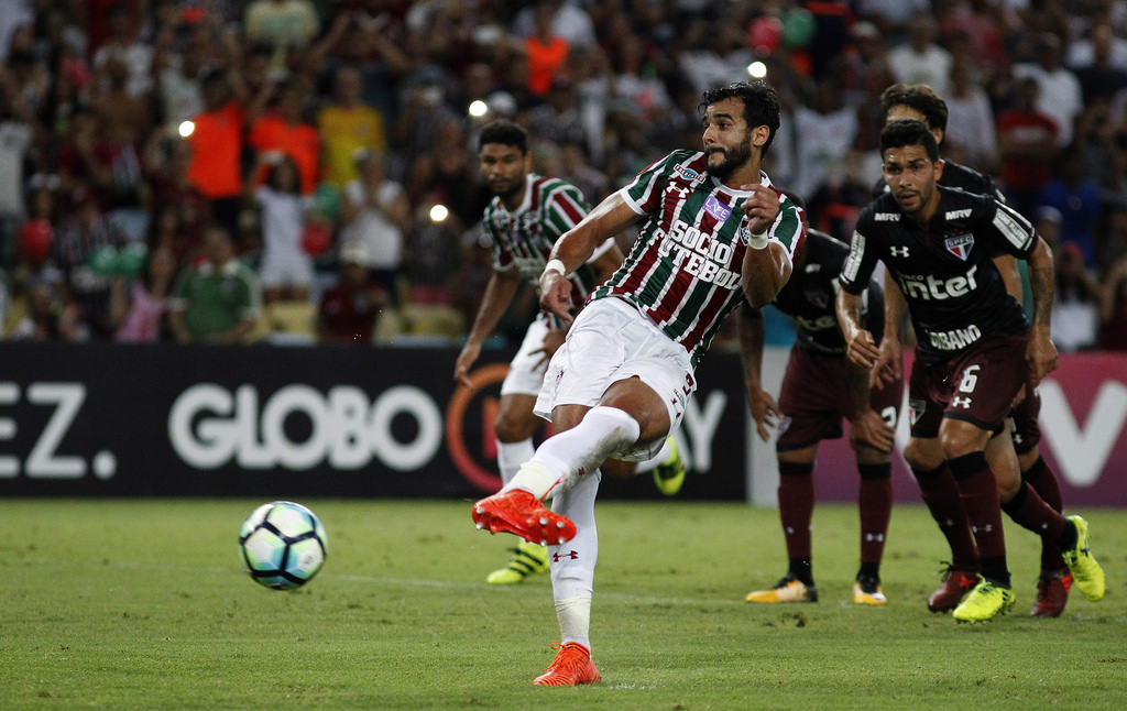 Artilheiro do Brasileirão, Henrique Dourado vive fase de ouro no Fluminense