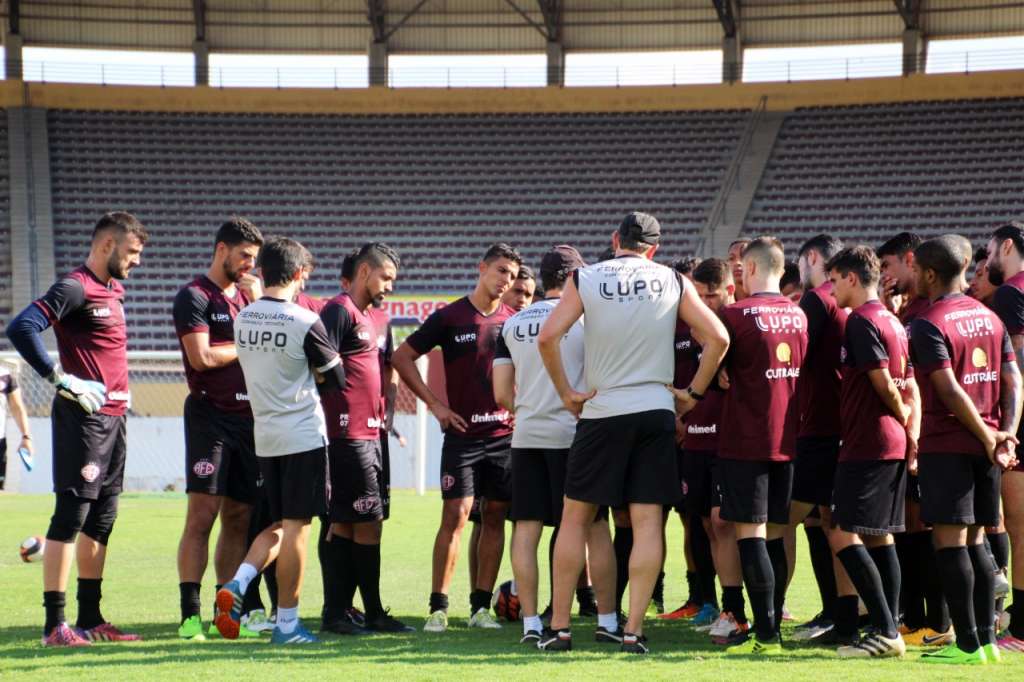 O técnico PC de Oliveira tem motivos para comemorar pois não tem desfalques seja por suspensão ou contusão e terá força máxima