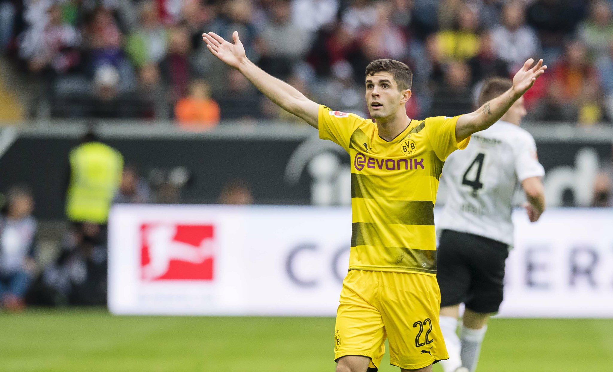 ALEMÃO: Dortmund abre vantagem, mas vacila e só empata com o Frankfurt