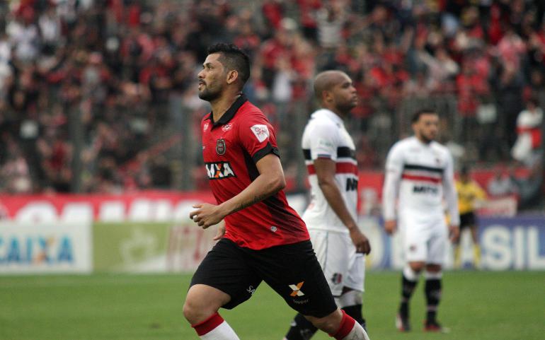Em casa, o Brasil de Pelotas só empatou (Foto: Carlos Insaurriaga)
