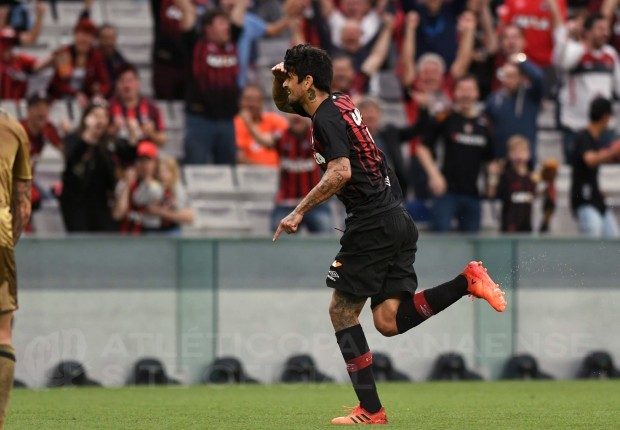 Atlético-PR derrota o Sport na Arena da Baixada