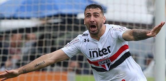 Luccas Pratto fez o primeiro gol do são Paulo no Pacaembu