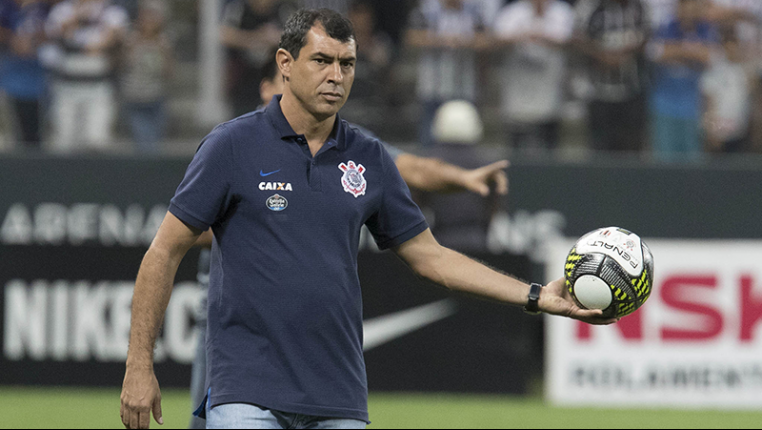 Corinthians visita o Botafogo e quer manter boa vantagem no Brasileirão