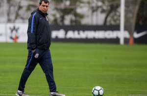 Após tirar Palmeiras da briga pelo título, Carille admite: 'As coisas mudam'