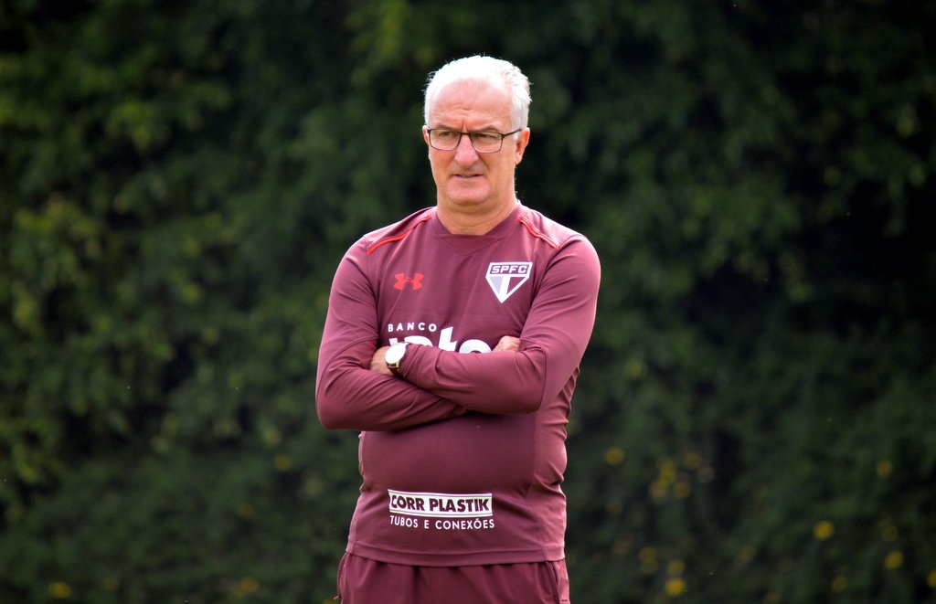 São Paulo treina sem Jucilei em preparação para duelo contra o Santos