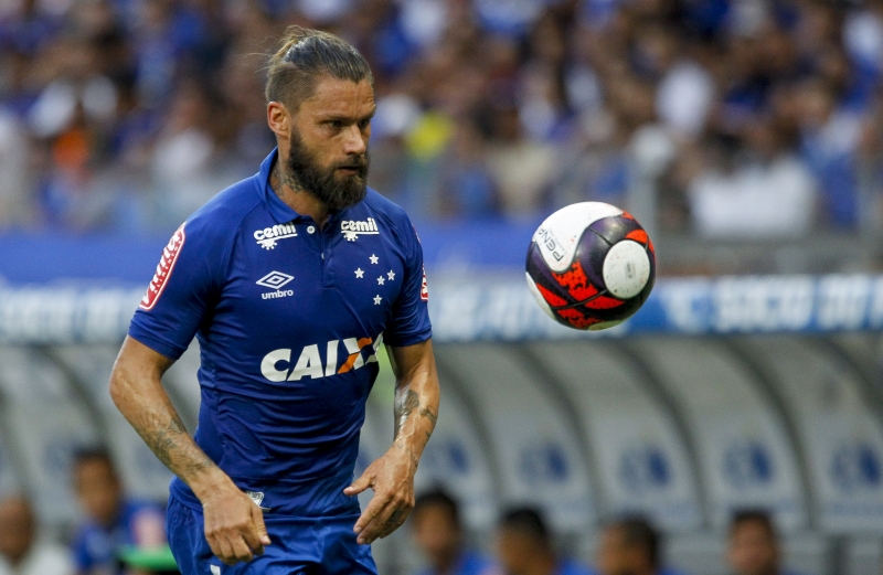 Rafael Sóbis aguarda proposta de time mexicano e pode deixar o Cruzeiro