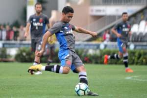 Para Pikachu, vitória do Vasco no clássico é vital para objetivos no Brasileirão