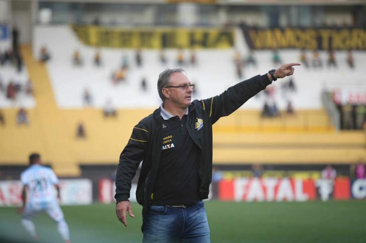 Paysandu x Criciúma – Clubes buscam motivação para afastar má fase