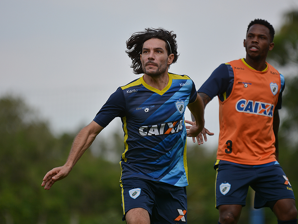 Série B: Germano diz que Londrina está vivo na briga pelo acesso