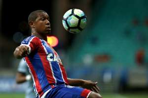 Bahia dispensa atacante Rodrigão, que retorna ao Santos