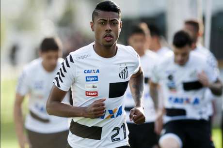 Bruno Henrique destaca retrospecto do Santos no Pacaembu e vê título em aberto