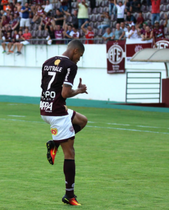 Ferroviária venceu o Santos duas vezes e agora pega a Portuguesa 