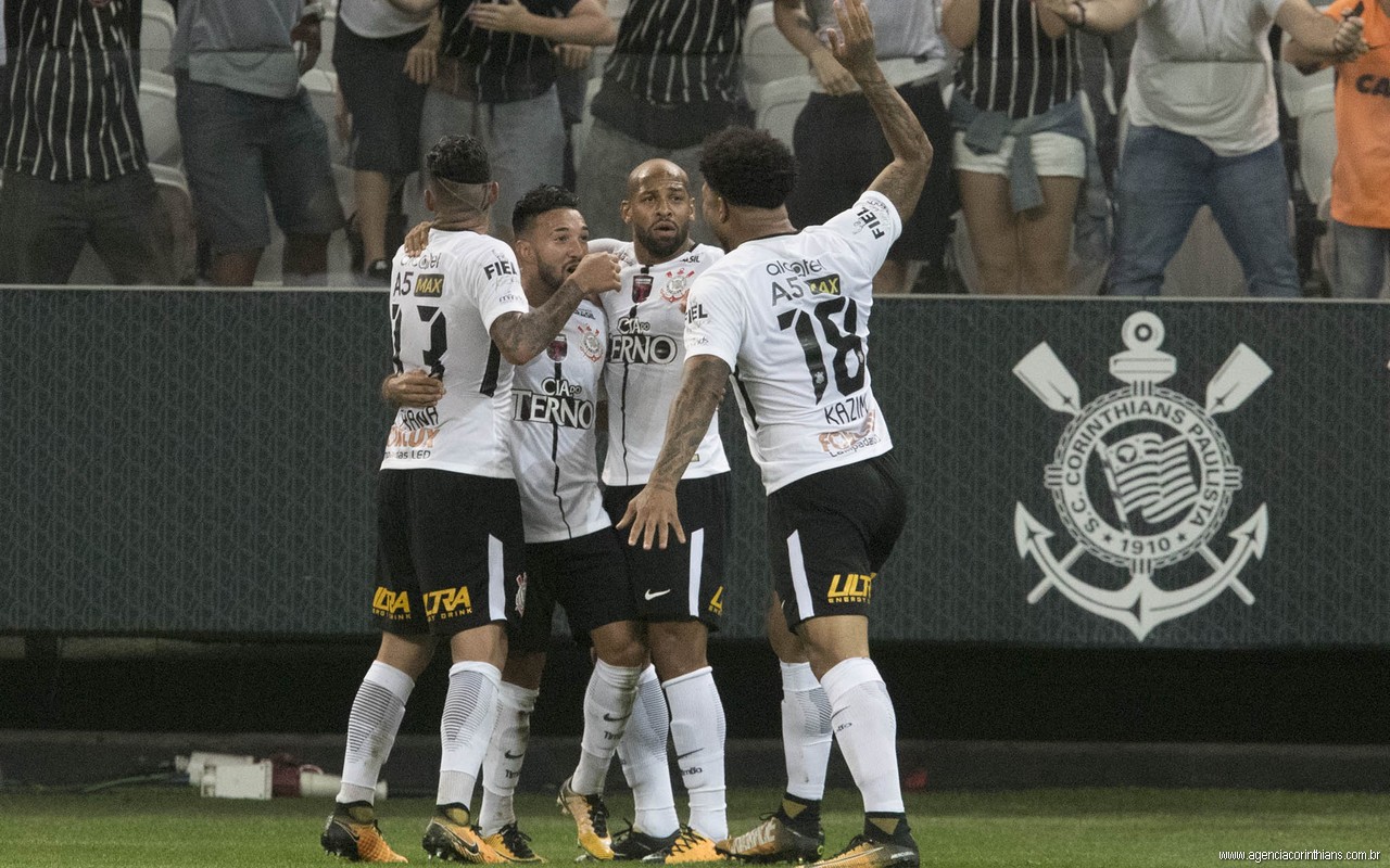 Tropeço do Palmeiras deixa Corinthians com mais de 70% de título