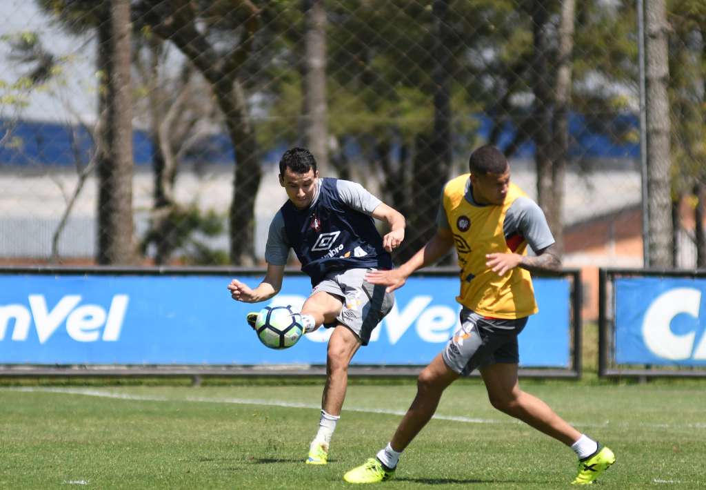 Até o momento, foram três gols anotados contra a Raposa, um pelo Figueirense e dois pelo Furacão