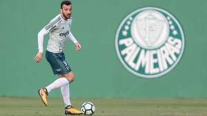 Em treino fechado nesta quarta-feira, Palmeiras poupa Edu Dracena, Moisés e Keno