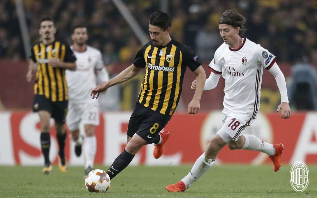 O Milan ficou apenas no empate por 0 a 0 com o AEK Atenas