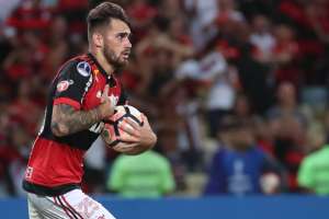Para Vizeu, Flamengo precisa 'esquecer' vitória sobre Flu e manter foco no Grêmio