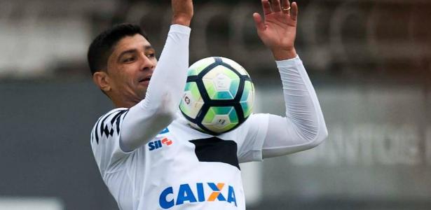 Renato quer Santos focado para barrar força ofensiva do Atlético-MG na Vila