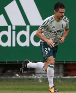 Palmeiras tem três dúvidas para o clássico contra o Corinthians