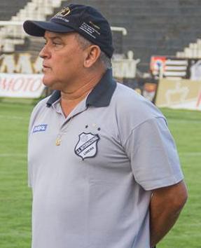 Para Vallim, gramado pesado atrapalhou a Inter