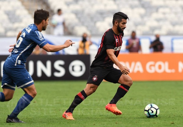 Cruzeiro 1 x 0 Atlético-PR - E a Raposa vai cumprindo sua tabela... 2 0002050277273 img