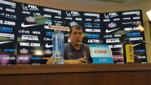 Sem Jadson, Gabriel e Cássio, Carille já projeta jogo contra o Atlético-PR