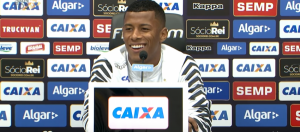 Arthur Gomes celebra gol e projeta sequência no Santos: 'Sou ambicioso'