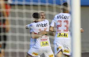 São Paulo treina sem Lucas Pratto em reapresentação após sequência de vitórias