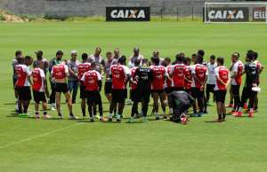 'Temos que lutar contra ansiedade' disse Uillian Correia sobre a situação do Vitória