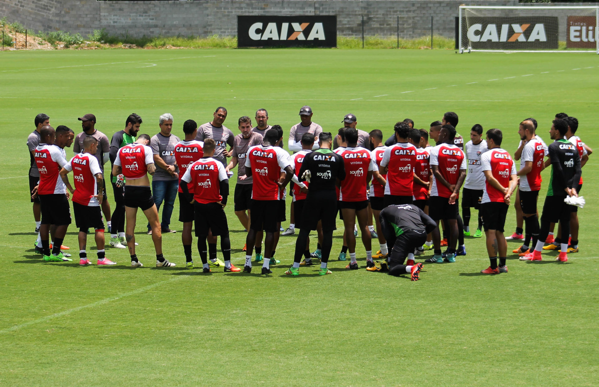 ‘Temos que lutar contra ansiedade’ disse Uillian Correia sobre a situação do Vitória